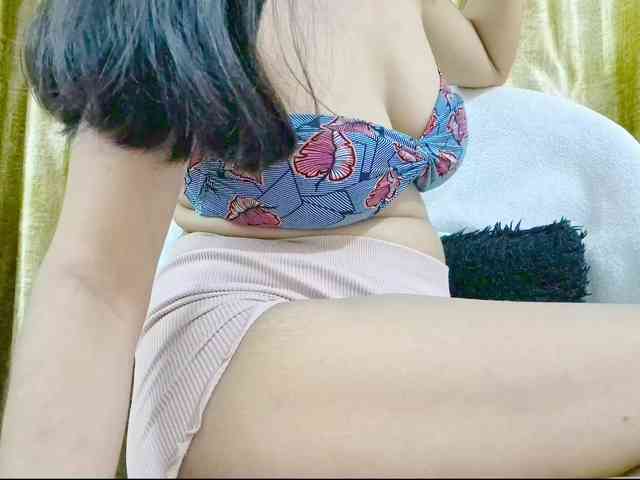 Nidhilove webcam