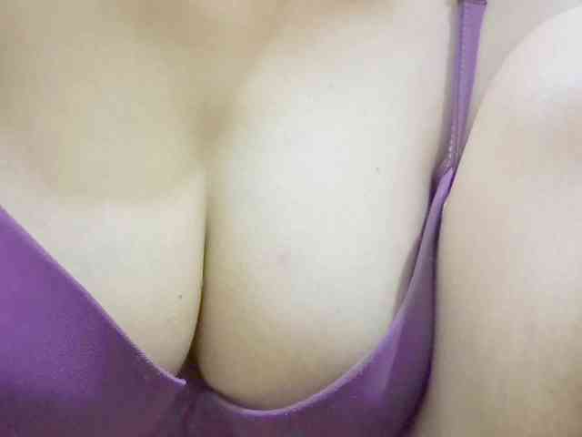 Nidhilove webcam