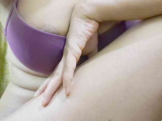 Nidhilove webcam