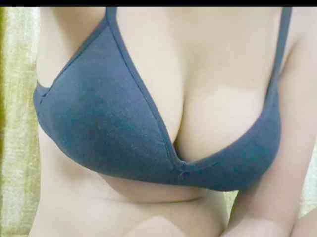 Nidhilove webcam