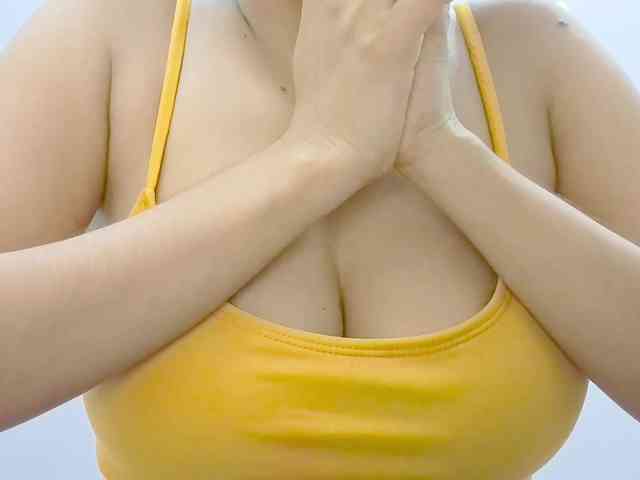 Nidhilove webcam