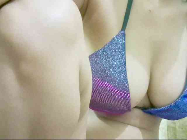Nidhilove webcam