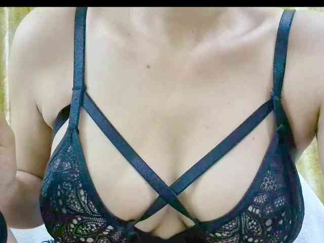 Nidhilove webcam