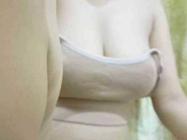 Nidhilove webcam