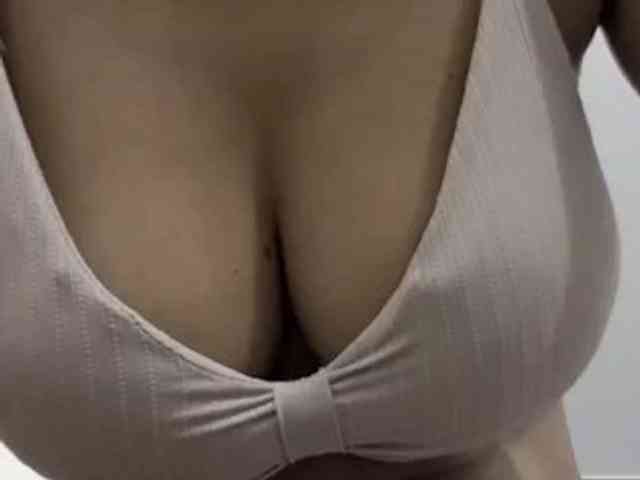 Nidhilove webcam
