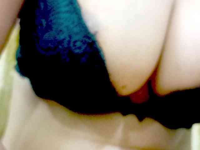 Nidhilove Live Webcam on BongaCams