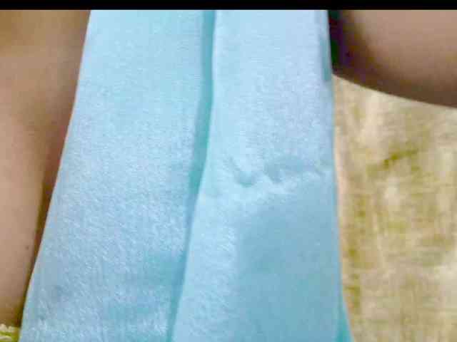 Nidhilove webcam