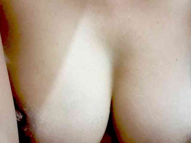 Nidhilove webcam