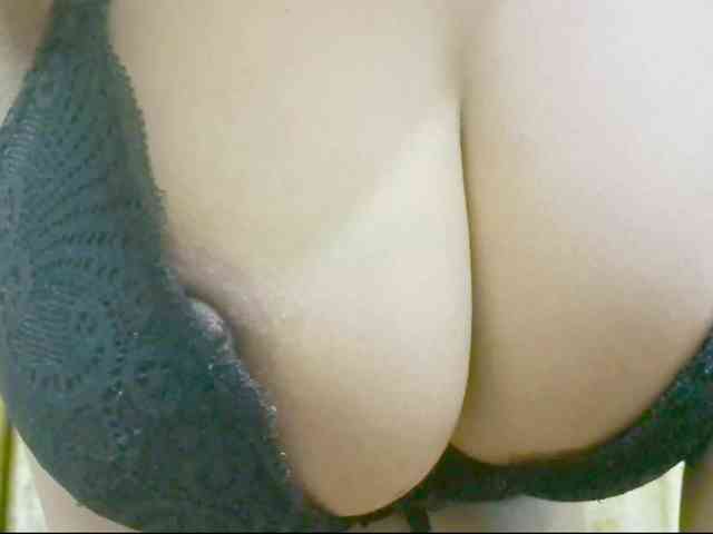 Nidhilove webcam