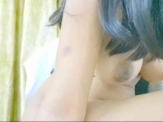 Nidhilove webcam