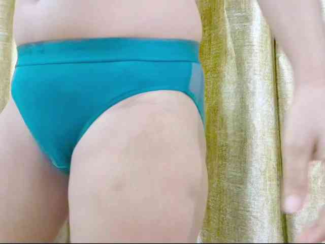Nidhilove webcam