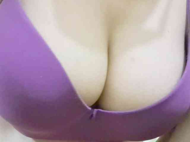 Nidhilove webcam