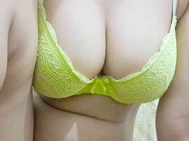 Nidhilove webcam