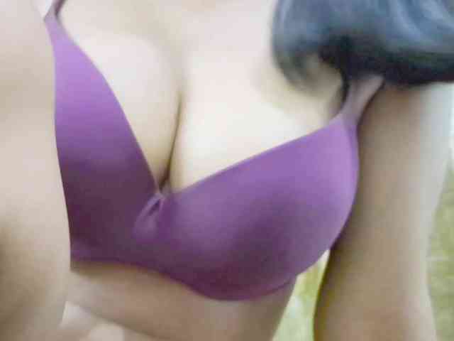 Nidhilove webcam