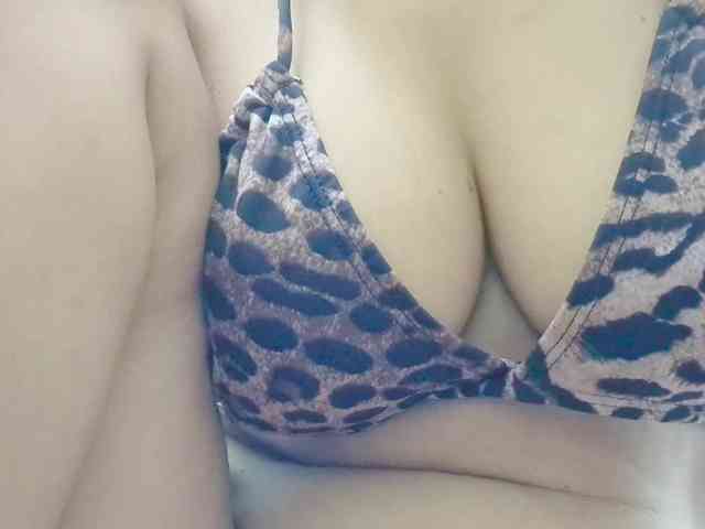 Nidhilove webcam