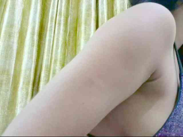 Nidhilove webcam