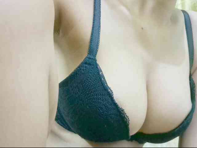 Nidhilove webcam
