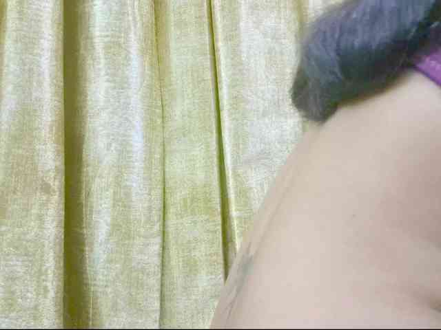 Nidhilove webcam