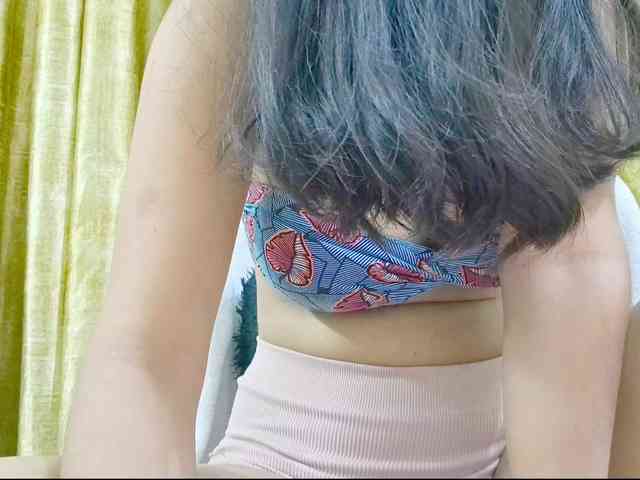 Nidhilove webcam