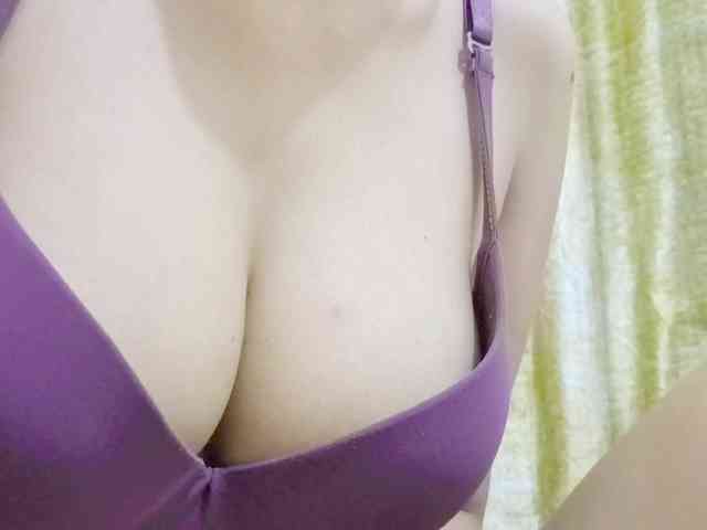 Nidhilove webcam