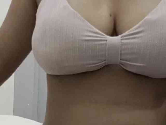 Nidhilove webcam