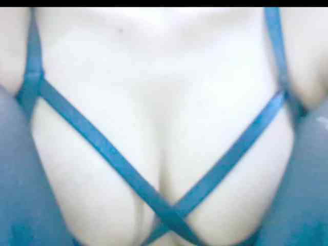 Nidhilove webcam