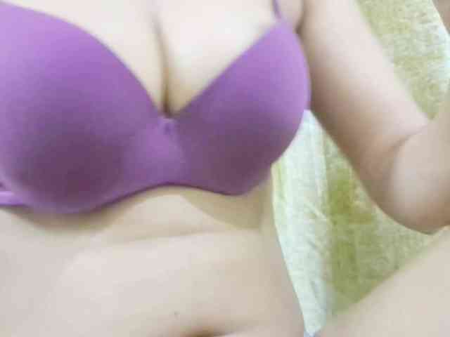 Nidhilove webcam