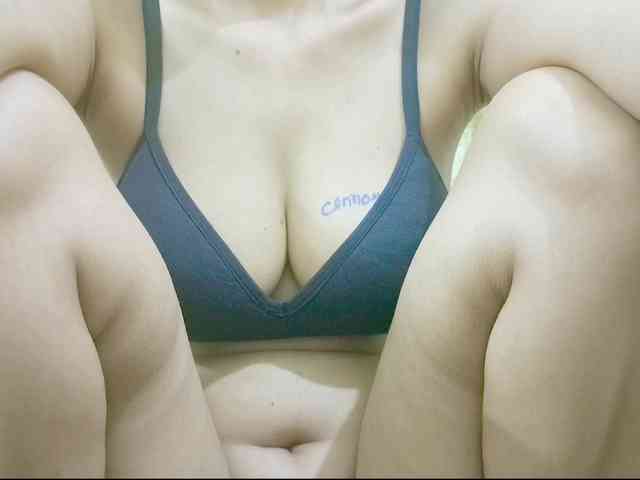 Nidhilove webcam