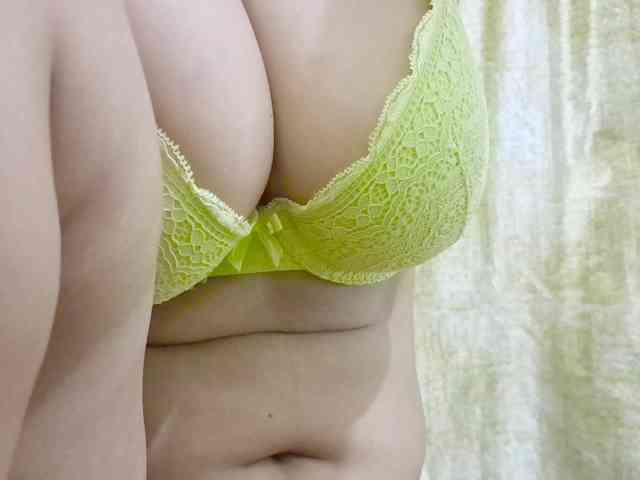 Nidhilove webcam