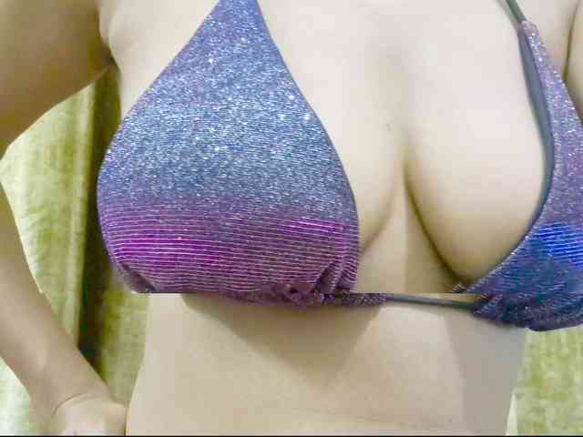 Nidhilove webcam