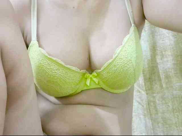 Nidhilove webcam