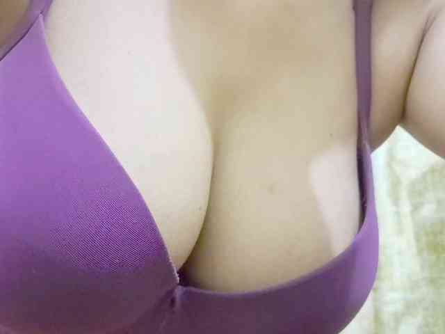 Nidhilove webcam