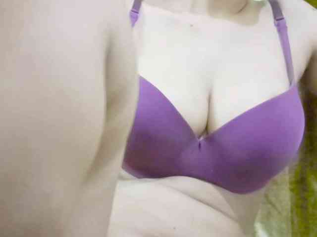 Nidhilove webcam