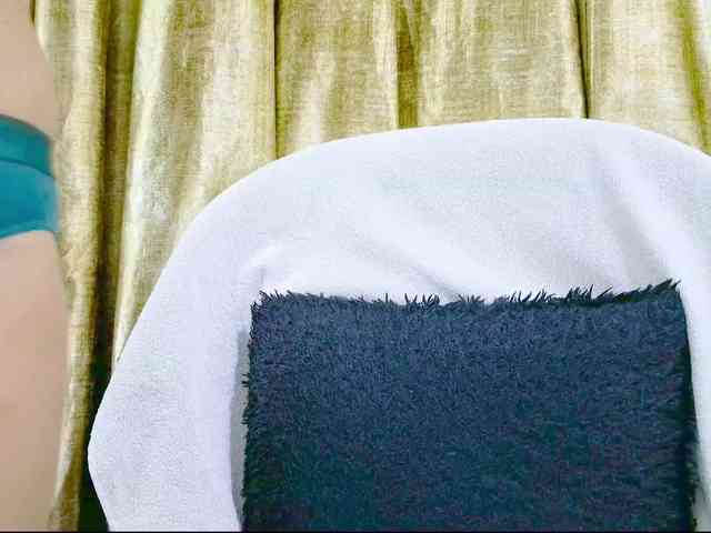 Nidhilove webcam