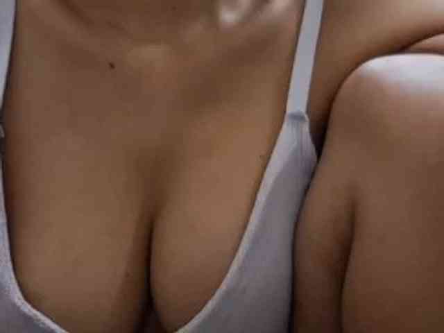 Nidhilove webcam
