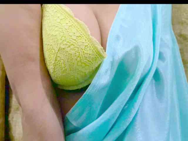 Nidhilove webcam