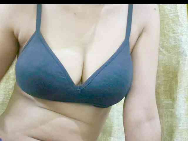 Nidhilove webcam