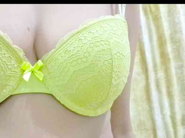 Nidhilove webcam