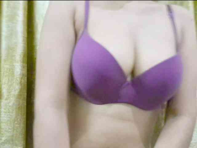 Nidhilove webcam