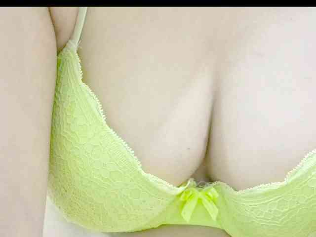 Nidhilove webcam