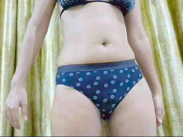 Nidhilove webcam