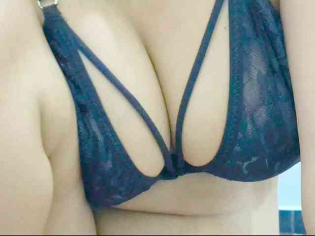 Nidhilove webcam