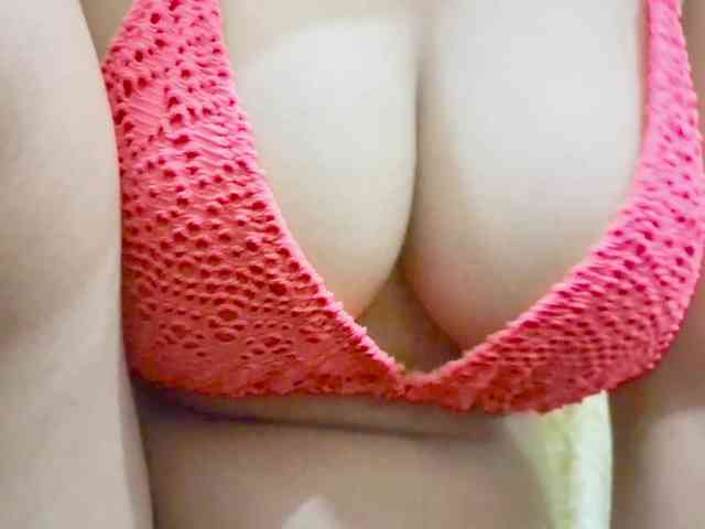 Nidhilove webcam