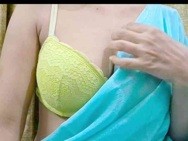 Nidhilove webcam