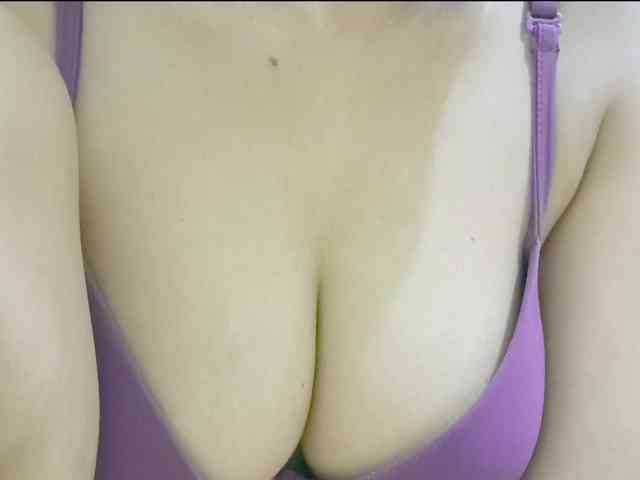 Nidhilove webcam
