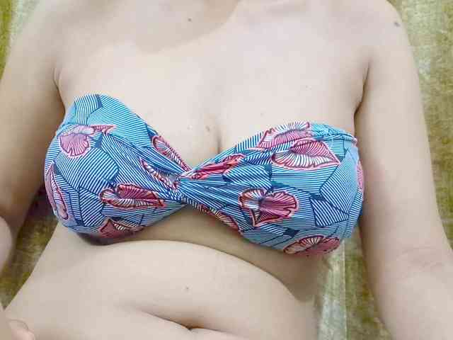 Nidhilove webcam