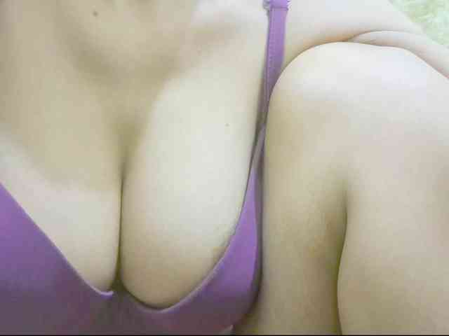 Nidhilove webcam
