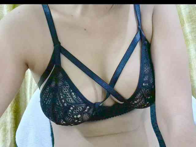 Nidhilove webcam