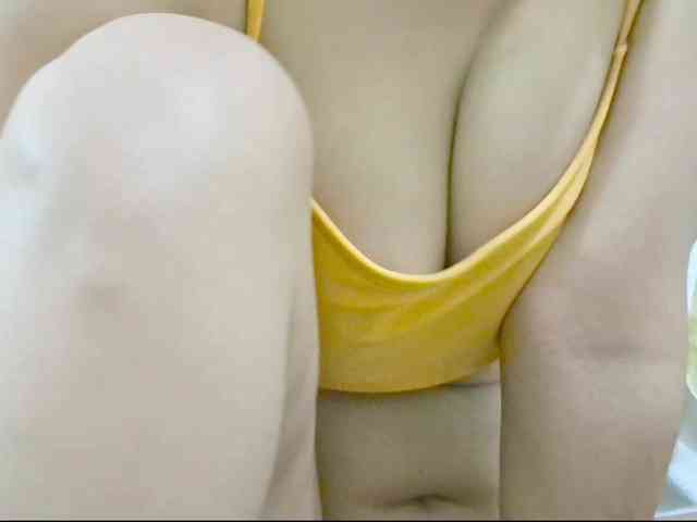 Nidhilove webcam