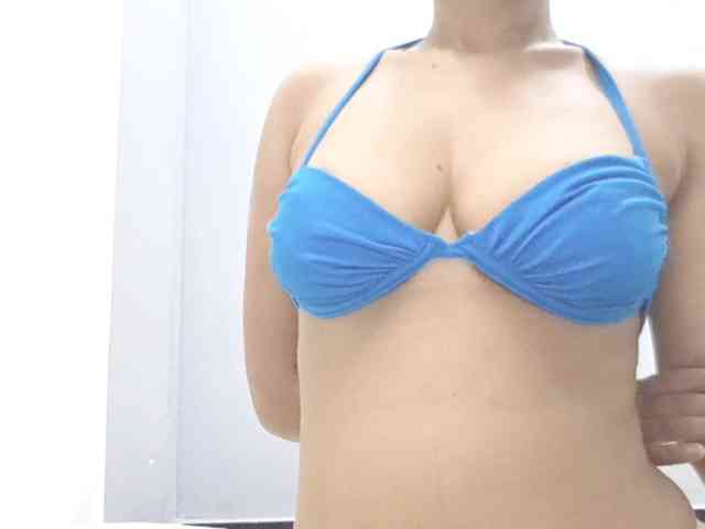 Nidhilove webcam